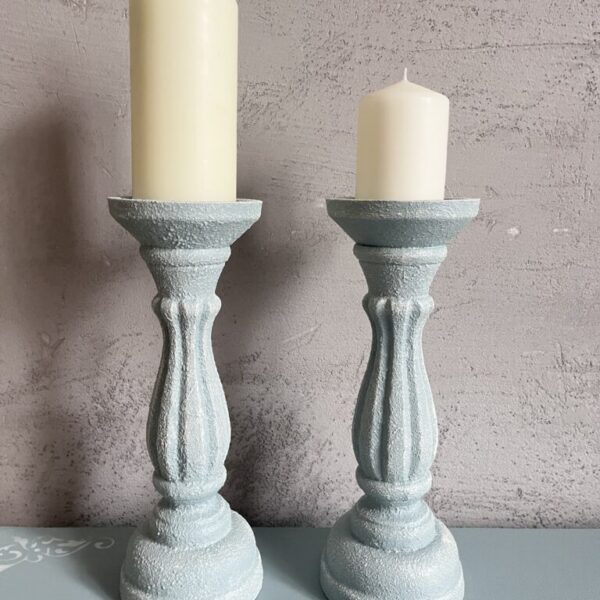 Błękitny świecznik shabby chic 28 cm wysokości